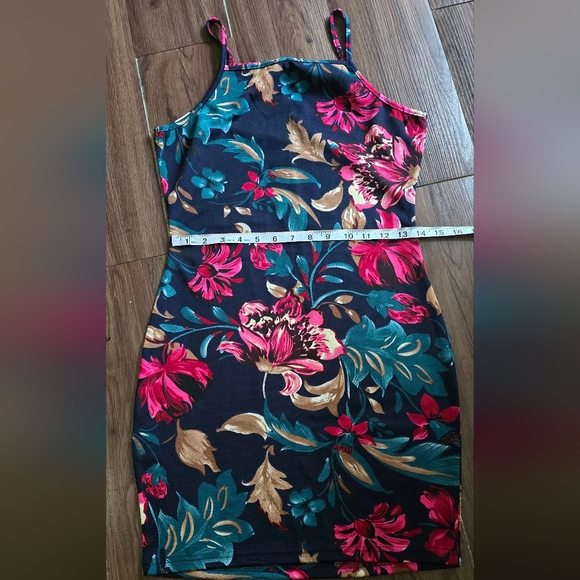Dress color floral M - Picture 5 of 5